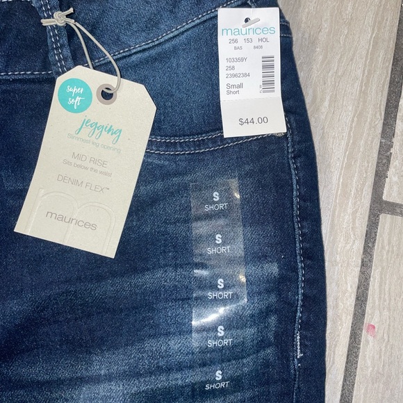 Maurice’s NEW Jean jeggings. Super soft. Size Small, Short. New. Paid $44.00. - Picture 3 of 10
